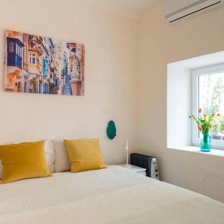 Authentic Gf Apartment With Terrace At The 3 Cities Marina Cospicua Ngoại thất bức ảnh