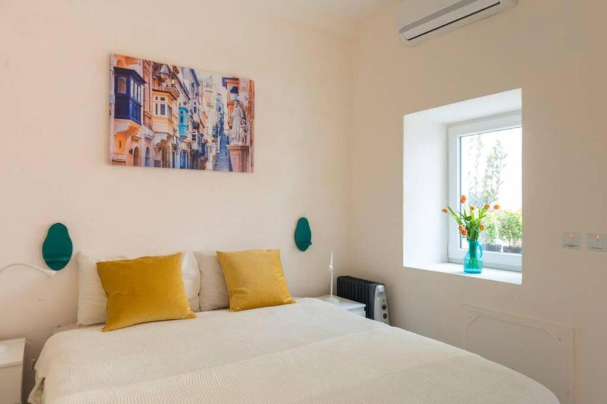 Authentic Gf Apartment With Terrace At The 3 Cities Marina Cospicua Ngoại thất bức ảnh