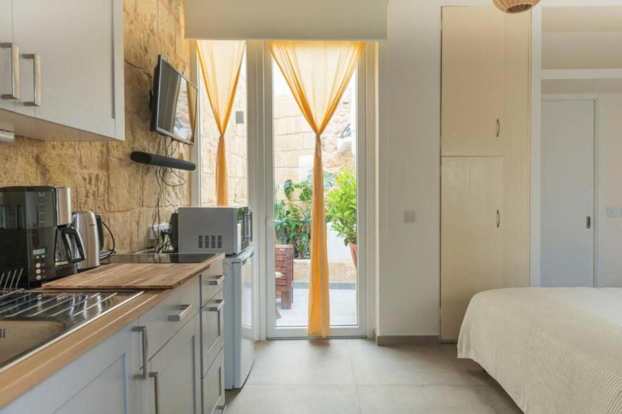 Authentic Gf Apartment With Terrace At The 3 Cities Marina Cospicua Ngoại thất bức ảnh