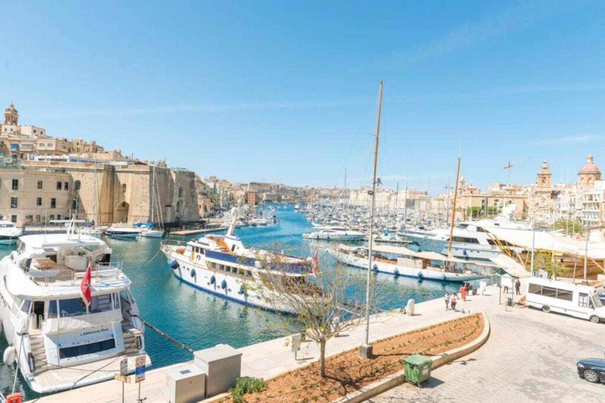 Authentic Gf Apartment With Terrace At The 3 Cities Marina Cospicua Ngoại thất bức ảnh
