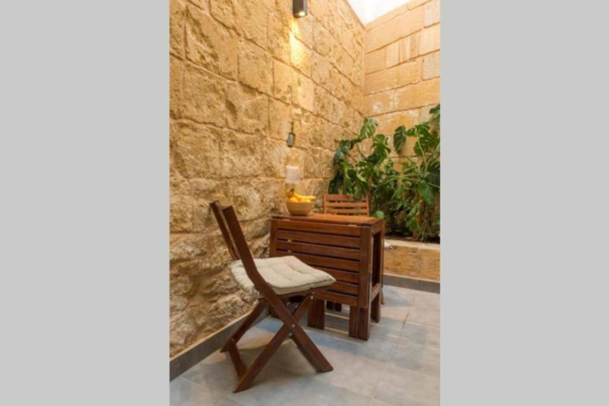 Authentic Gf Apartment With Terrace At The 3 Cities Marina Cospicua Ngoại thất bức ảnh